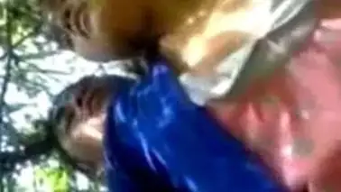 Streaming Gadis Cantik Pasrah Goyang Kasur Hutan poster